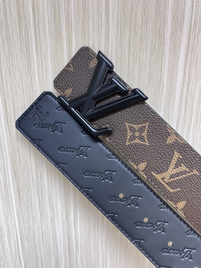 Supportive Louis Vuitton Belts 298844