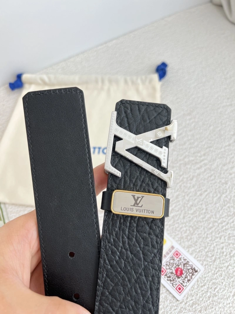 Bright Louis Vuitton Belts 298716