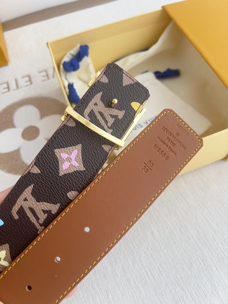 Lightweight Louis Vuitton Belts 298711