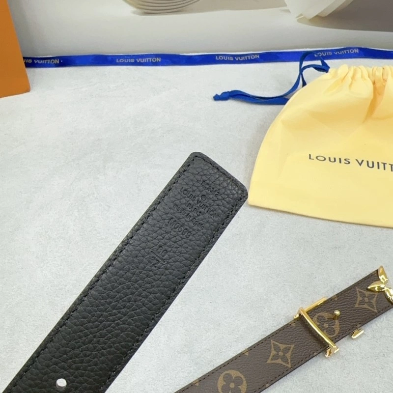Breathable Louis Vuitton Belts 298690