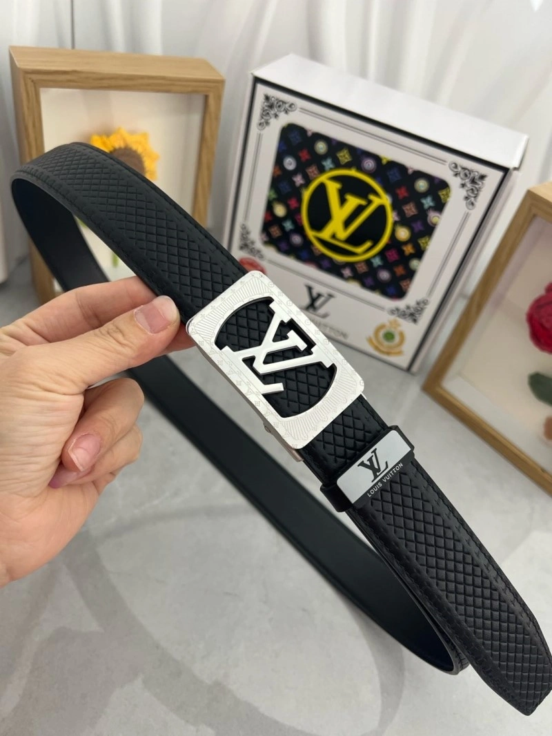 Louis Vuitton Belts Durable 298631