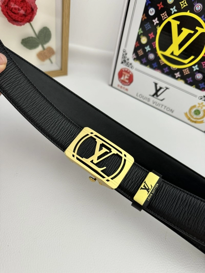 Effortless Louis Vuitton Belts 298614
