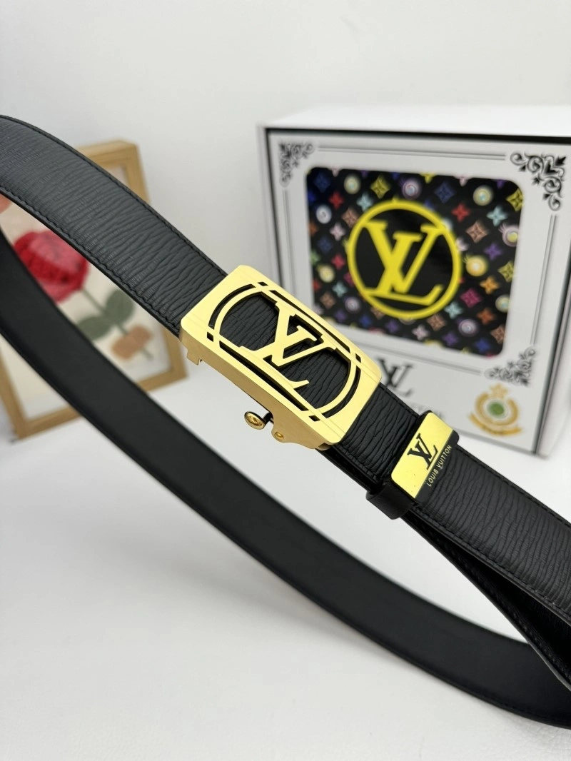 Effortless Louis Vuitton Belts 298614