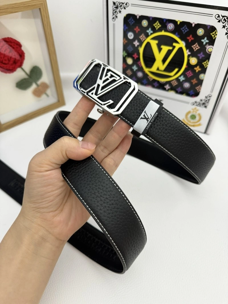 Minimalist Louis Vuitton Belts 298604