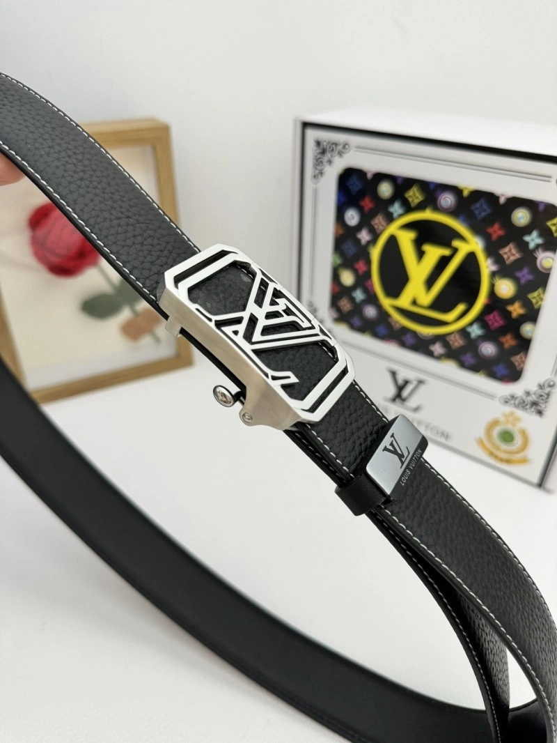 Minimalist Louis Vuitton Belts 298604