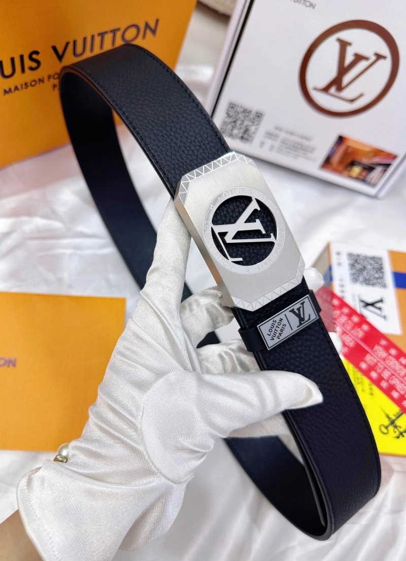 UrbanChic Louis Vuitton Belts 298613