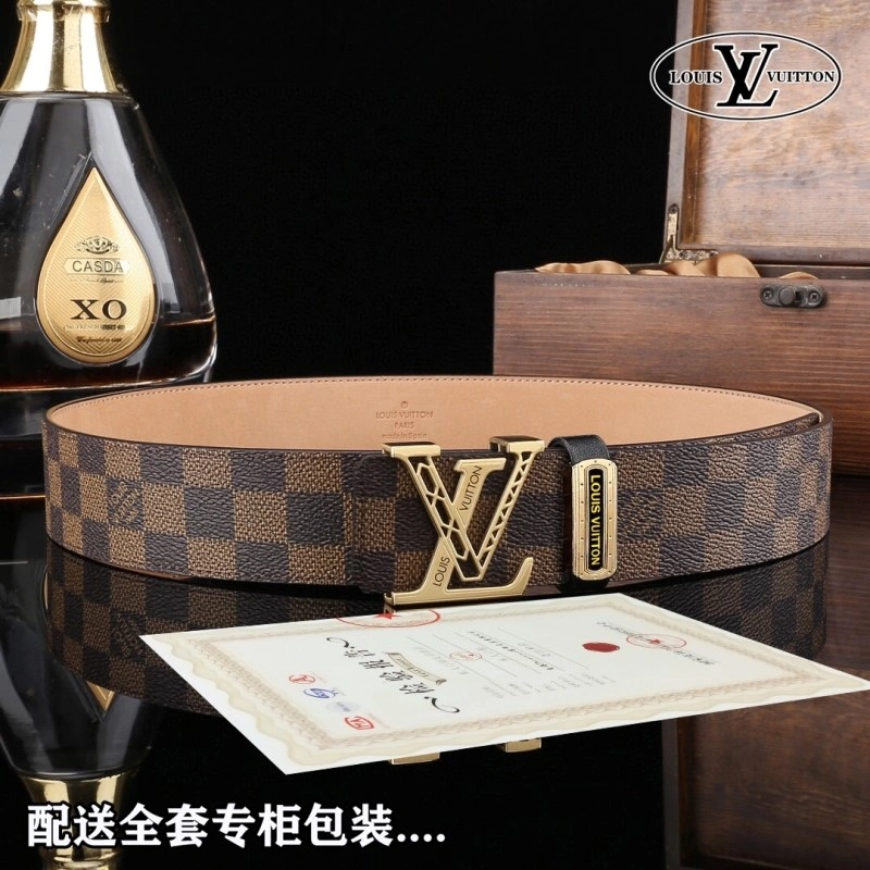 Versatile Louis Vuitton Belts 298624