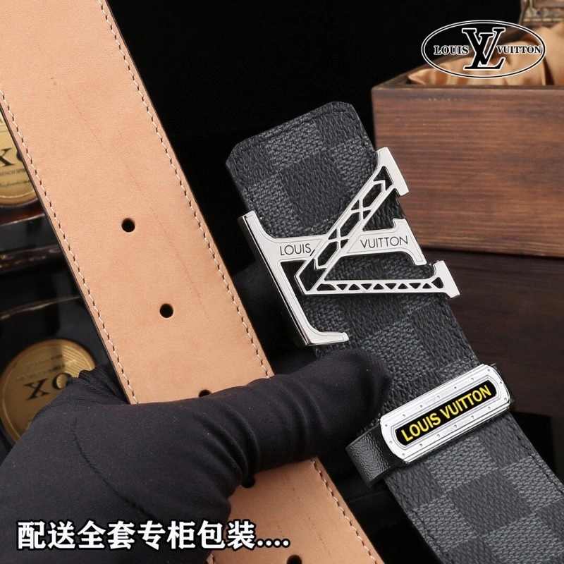 Versatile Louis Vuitton Belts 298624