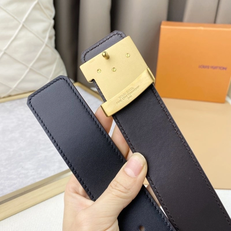 Vibrant Louis Vuitton Belts 298565