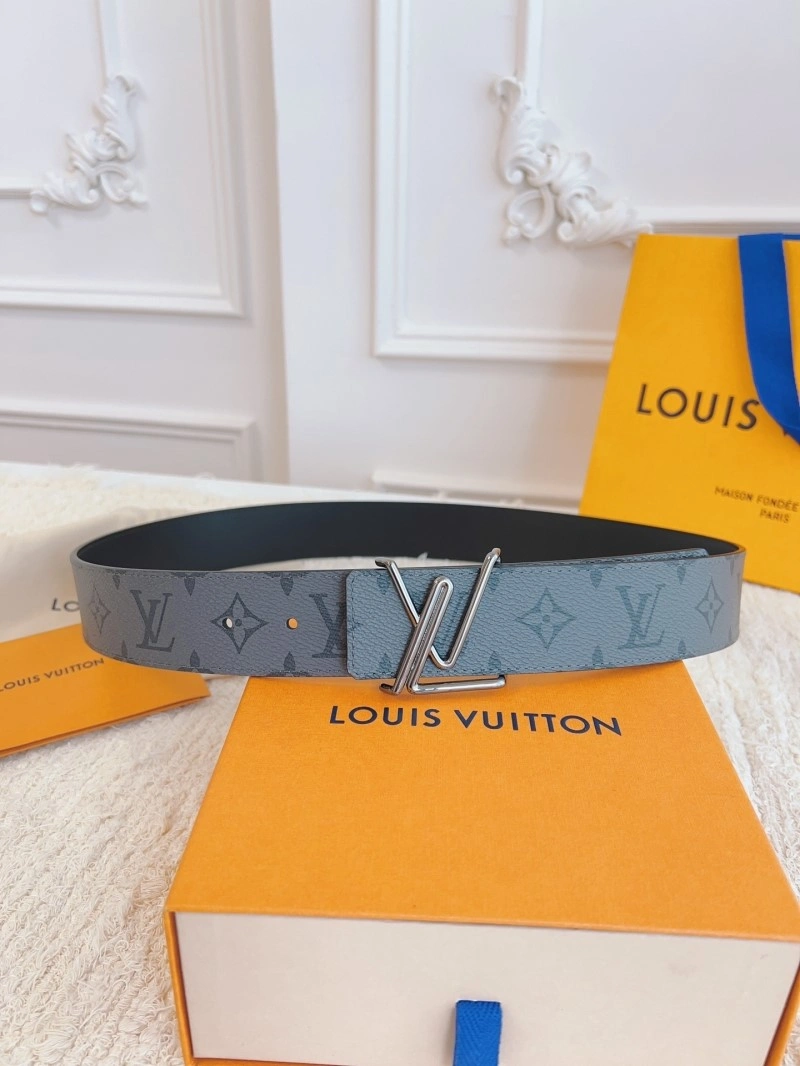 Louis Vuitton Belts FashionForward 298541