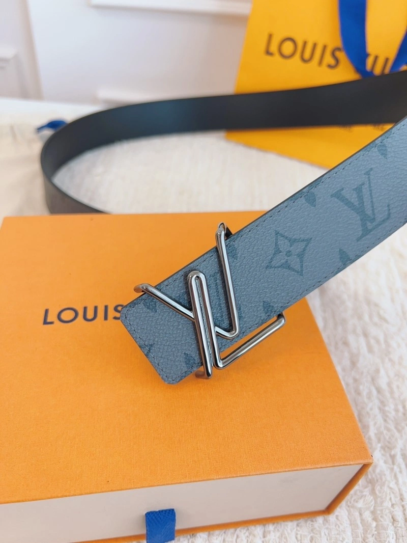 Louis Vuitton Belts FashionForward 298541