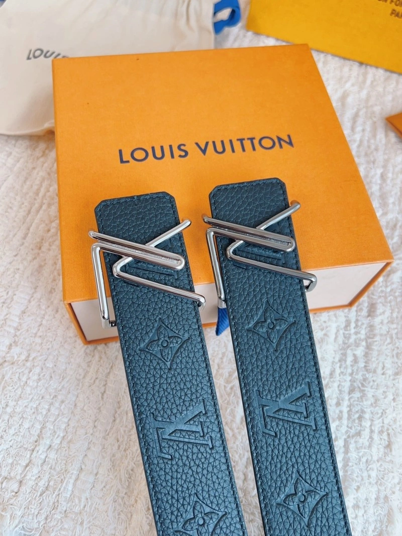 Louis Vuitton Belts Breathable 298534
