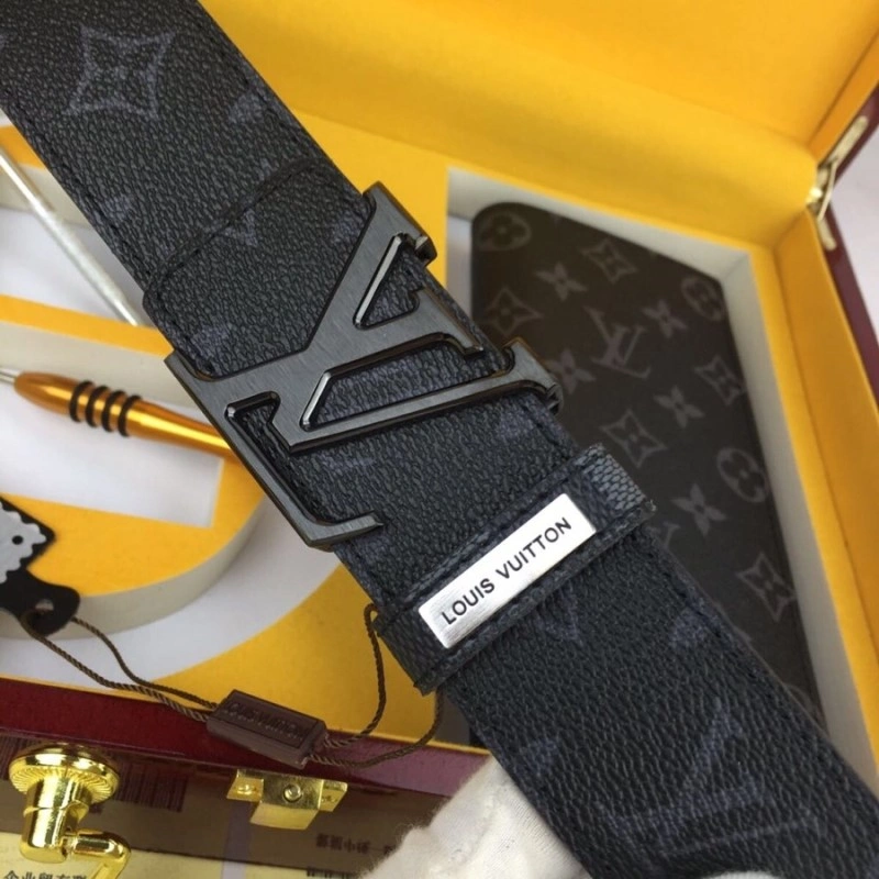 MultiPurpose Louis Vuitton Belts 298494
