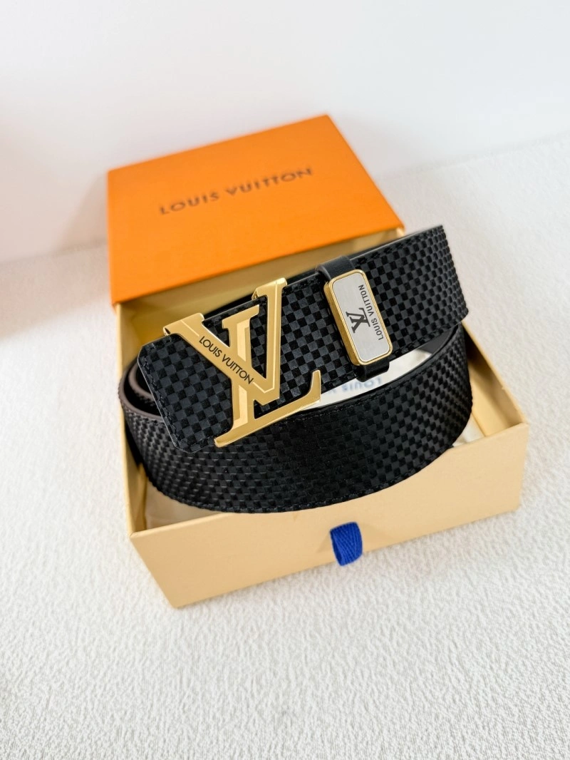 Minimalist Louis Vuitton Belts 298478