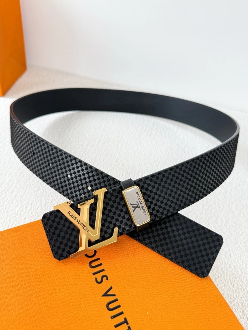 Minimalist Louis Vuitton Belts 298478