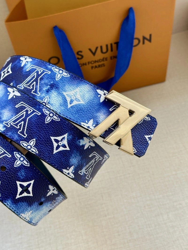 Sporty Louis Vuitton Belts 298452