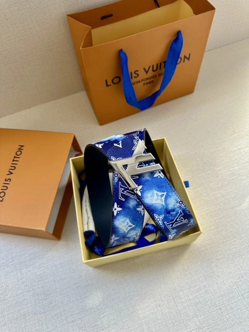Sporty Louis Vuitton Belts 298452