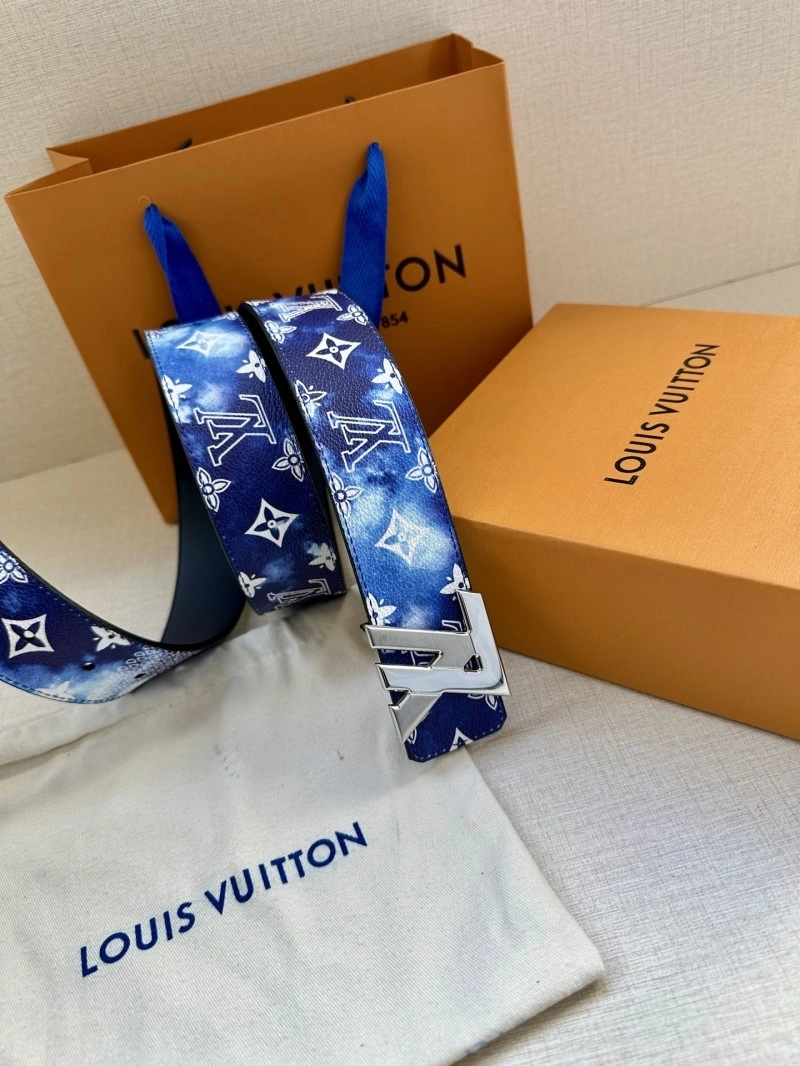 Sporty Louis Vuitton Belts 298452