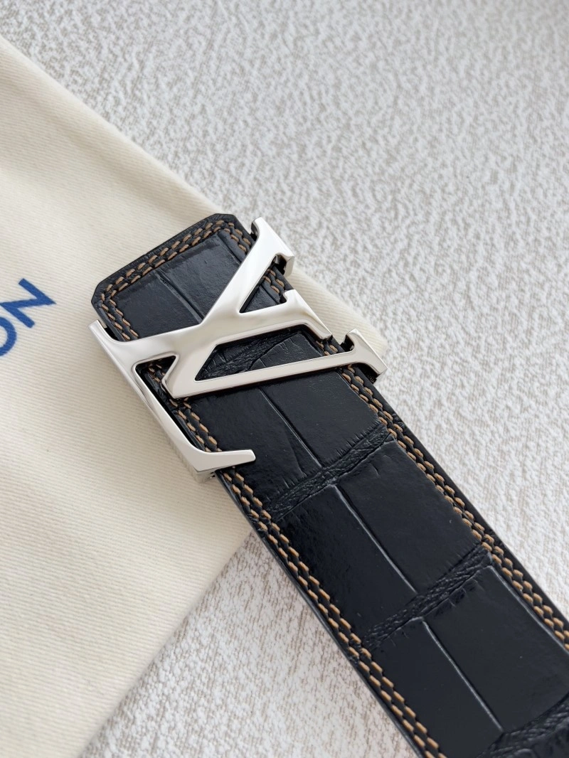 Louis Vuitton Belts Trendy 298420