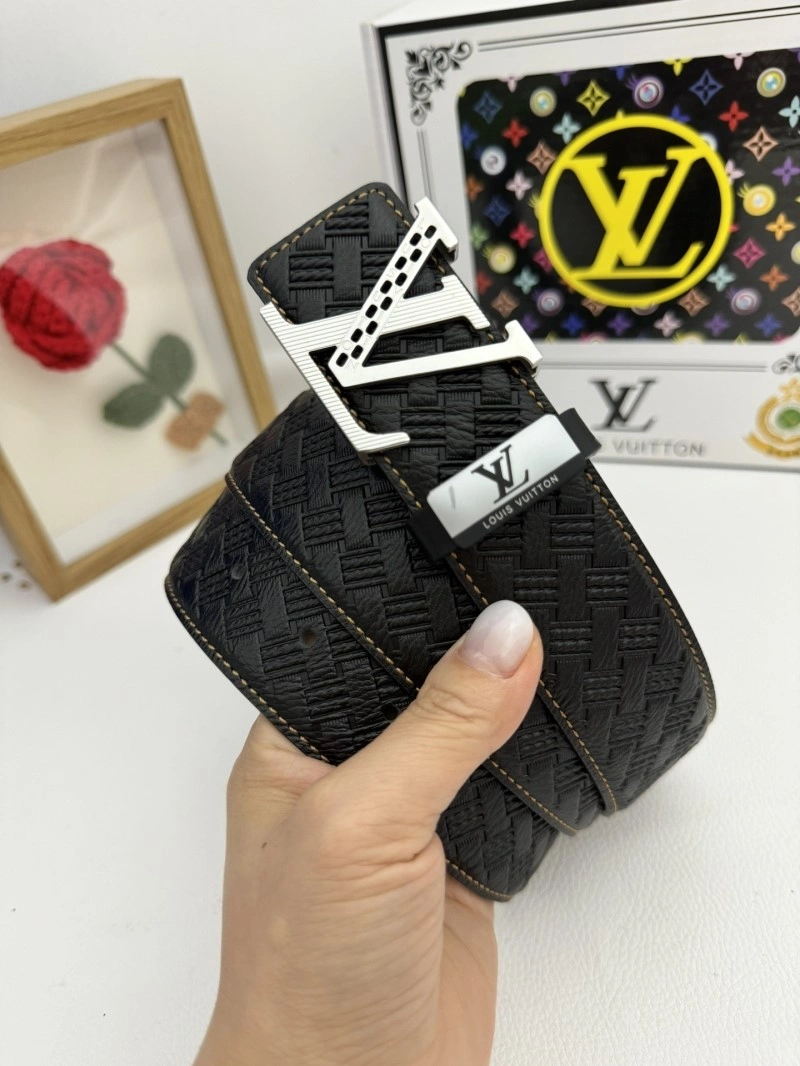 Elegant Louis Vuitton Belts 298314