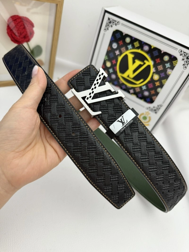 Elegant Louis Vuitton Belts 298314