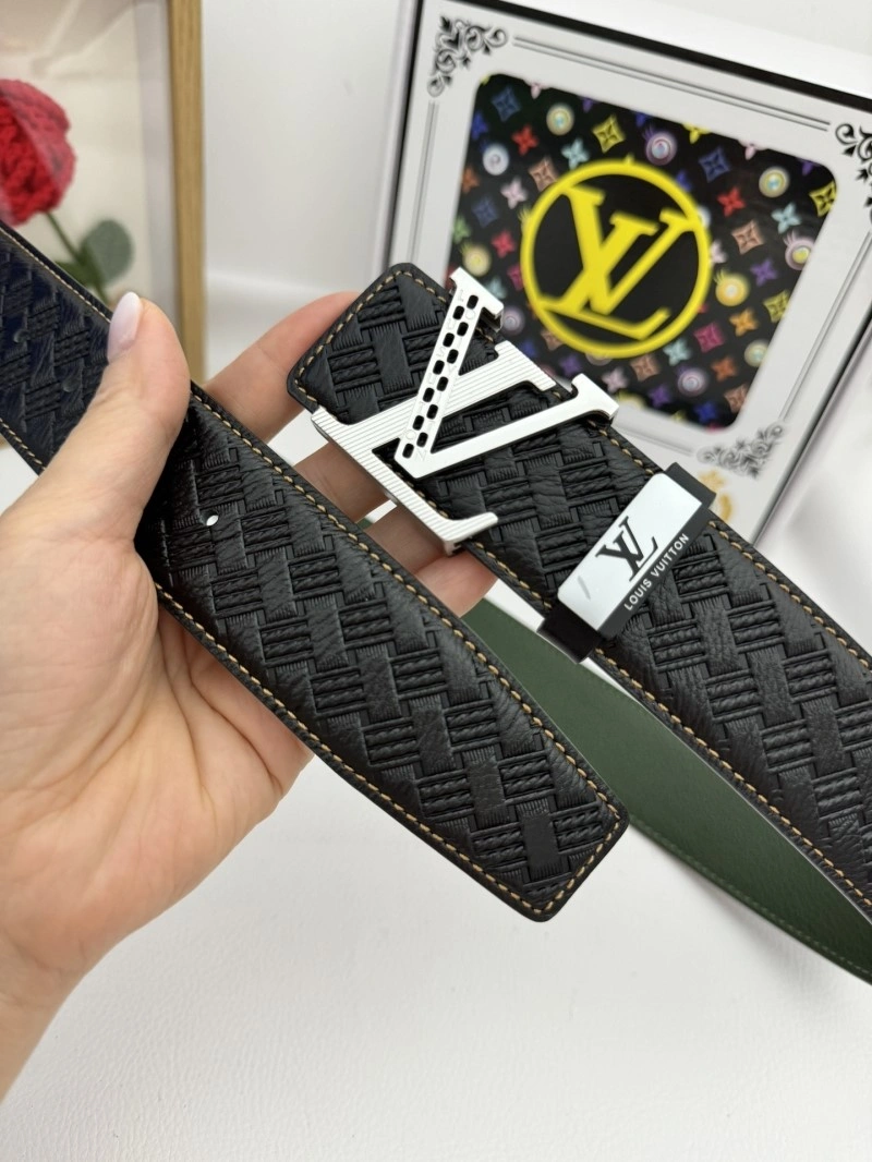 Elegant Louis Vuitton Belts 298314