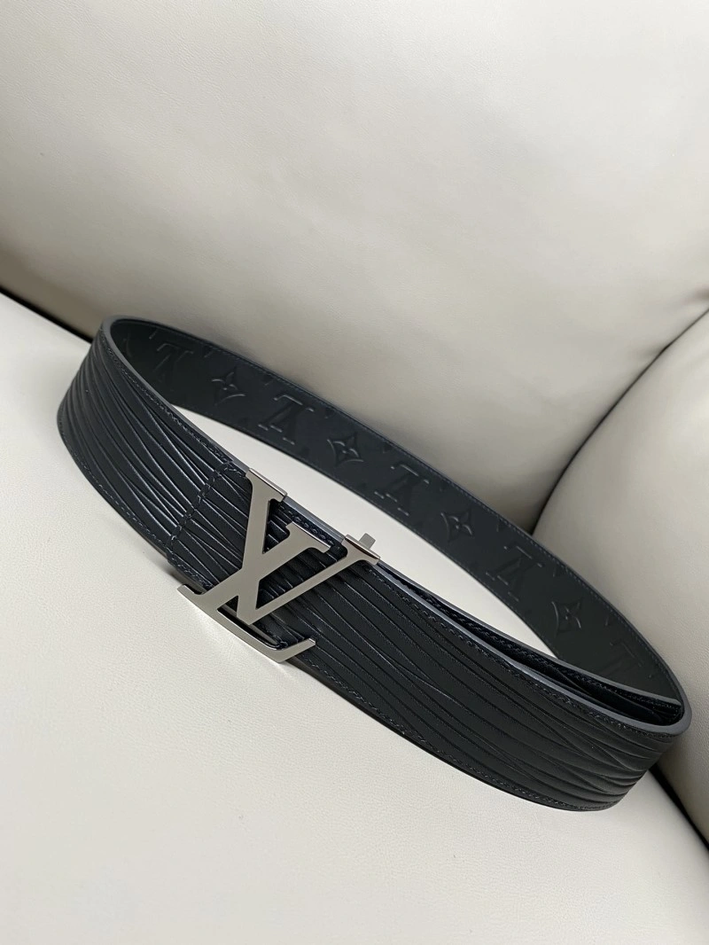 Snug Louis Vuitton Belts 298320