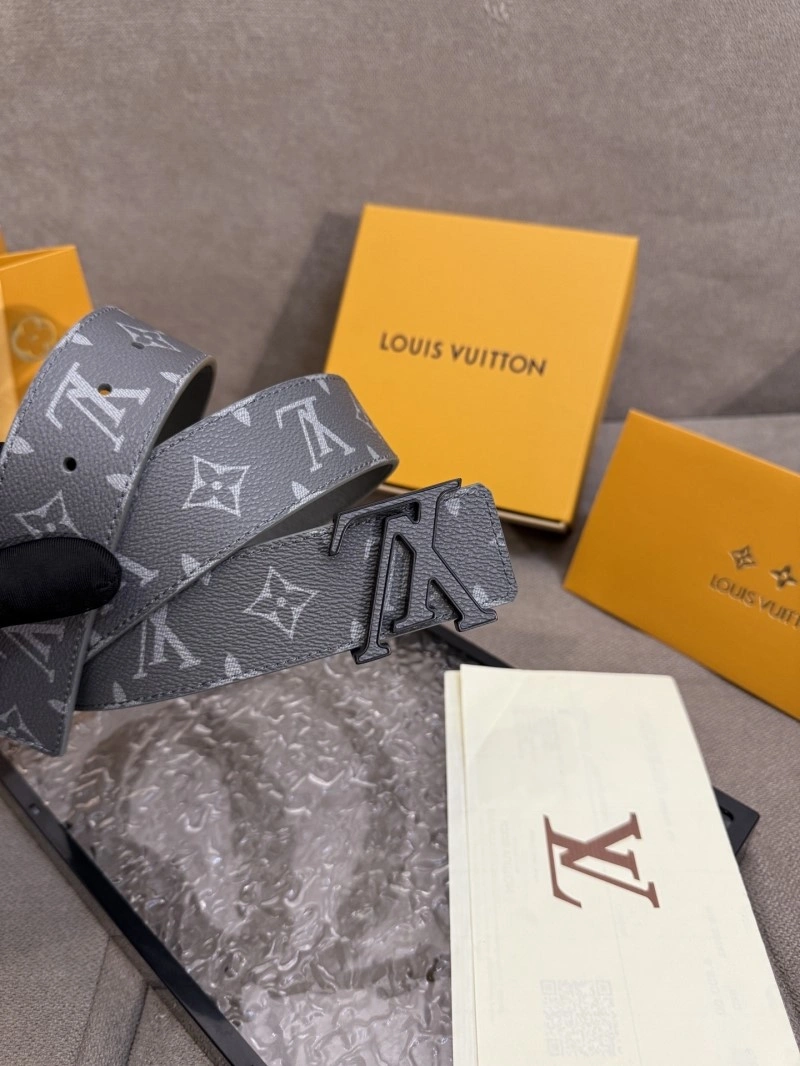 Packable Louis Vuitton Belts 298268