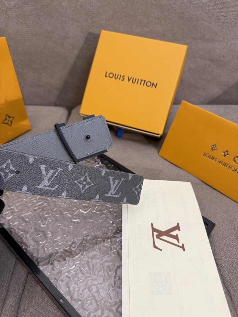 Packable Louis Vuitton Belts 298268