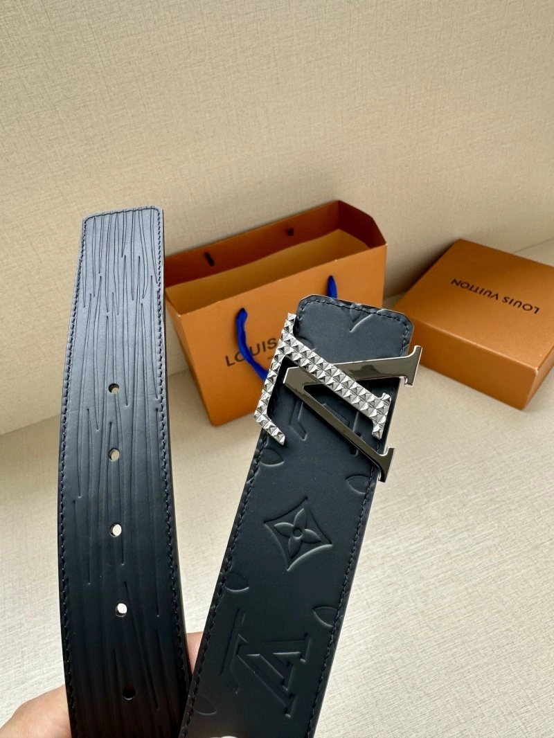 Practical Louis Vuitton Belts 298143