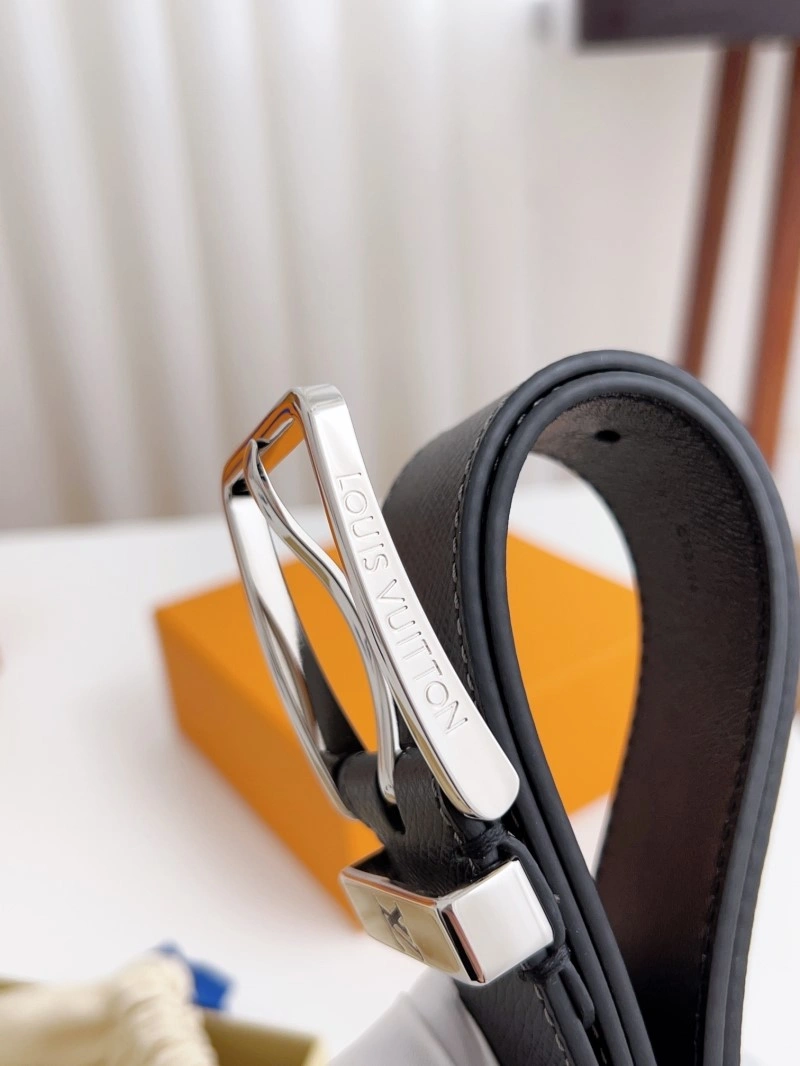 Refined Louis Vuitton Belts 298141