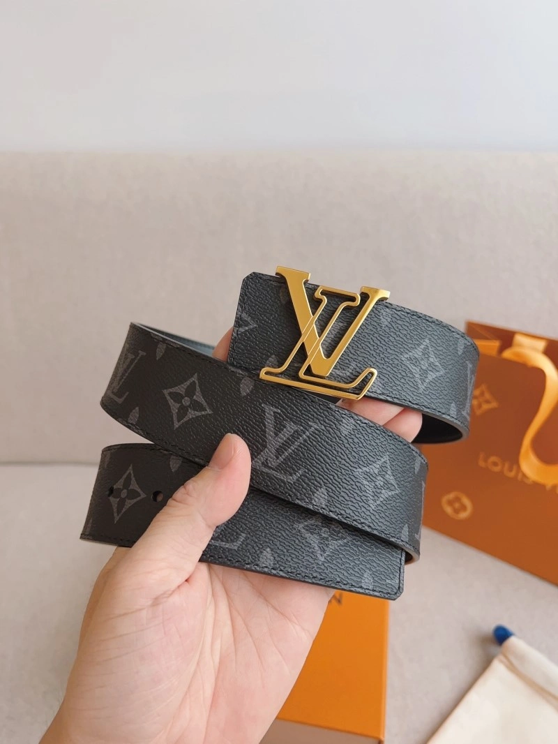 Effortless Louis Vuitton Belts 298081