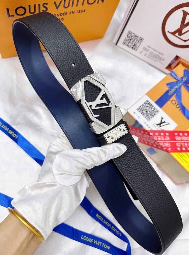 UrbanChic Louis Vuitton Belts 297989