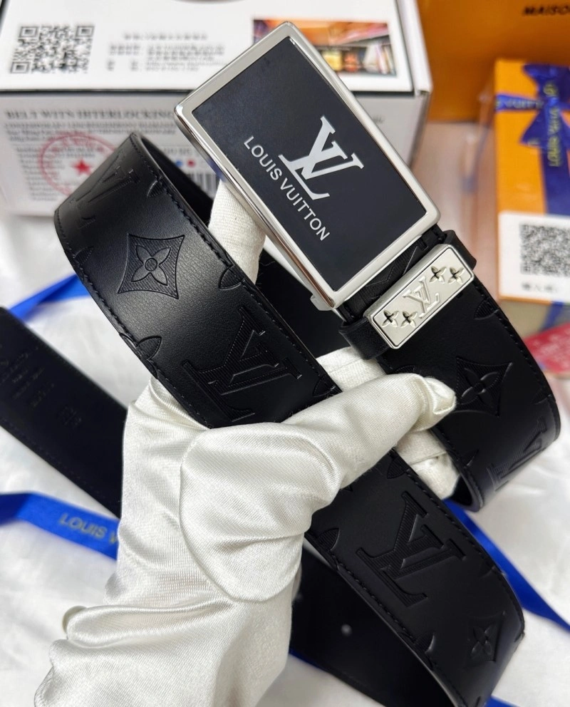 Packable Louis Vuitton Belts 298015