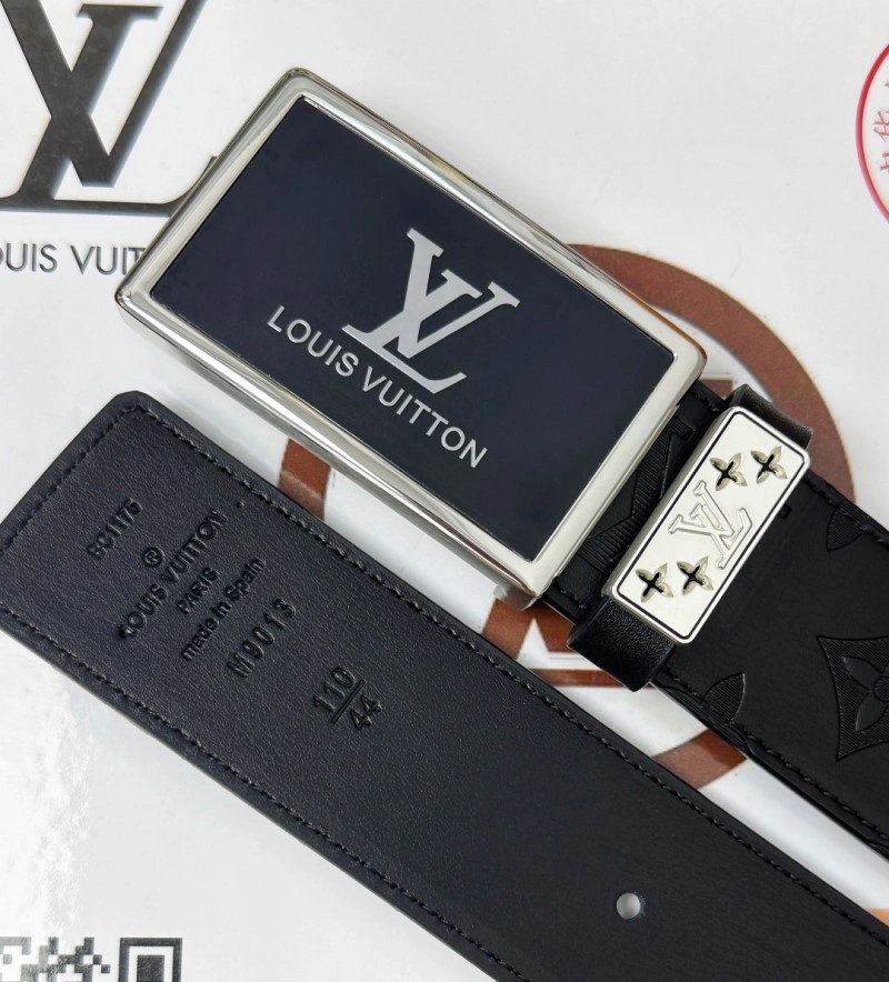 Packable Louis Vuitton Belts 298015