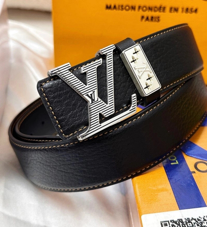 Supportive Louis Vuitton Belts 298017
