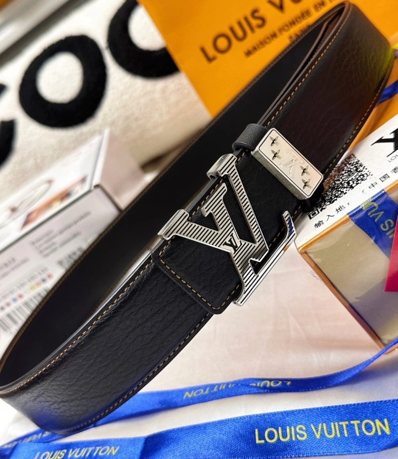 Supportive Louis Vuitton Belts 298017