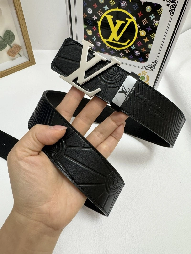Sporty Louis Vuitton Belts 297978
