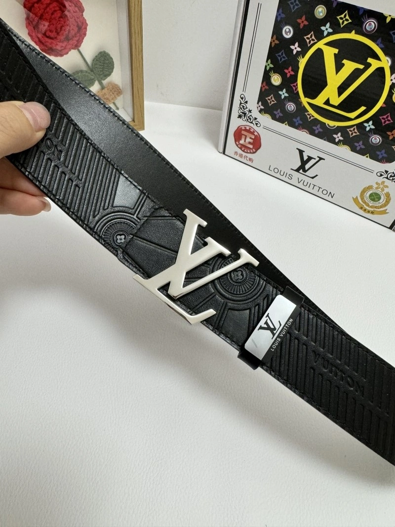 Sporty Louis Vuitton Belts 297978