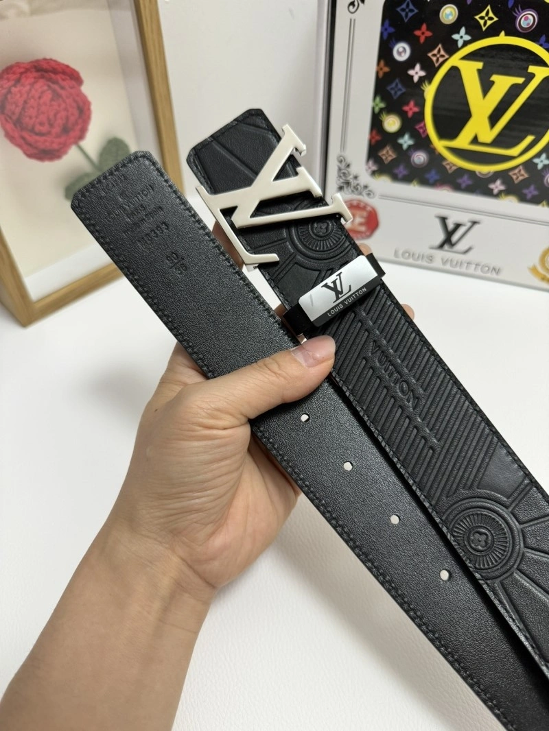 Sporty Louis Vuitton Belts 297978
