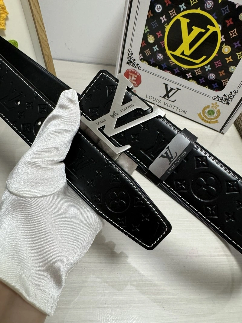 UrbanChic Louis Vuitton Belts 297922