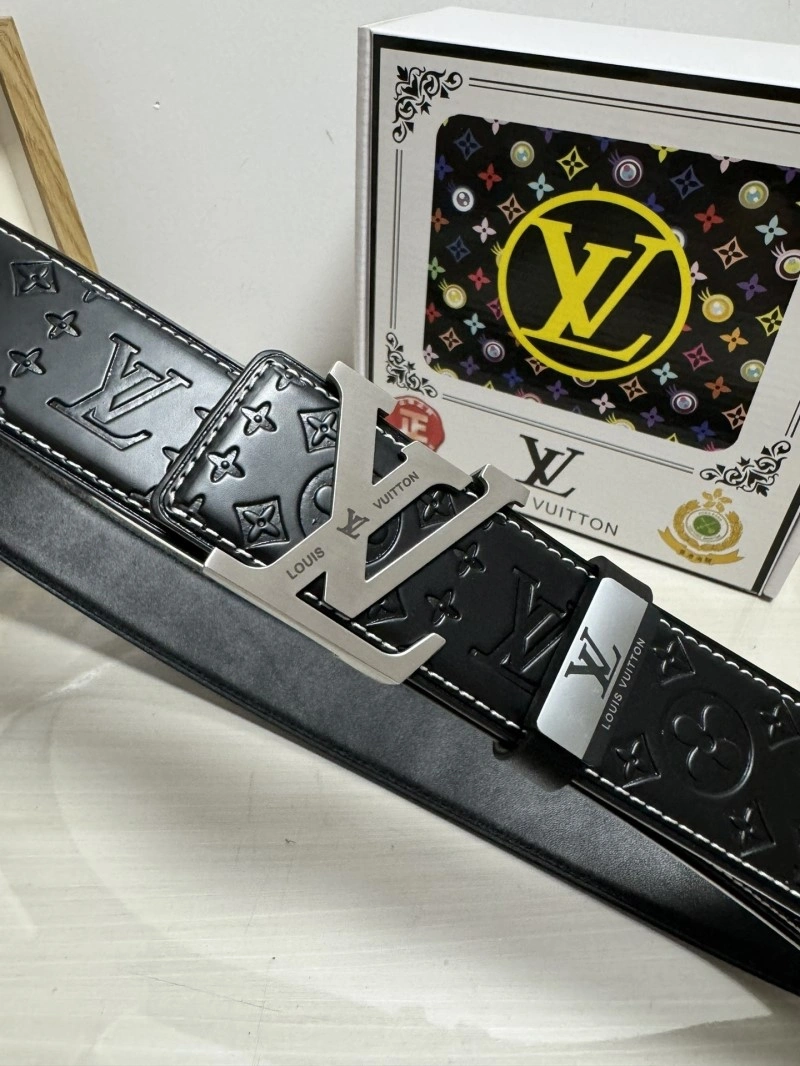 UrbanChic Louis Vuitton Belts 297922