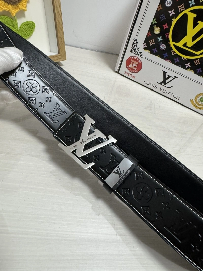 UrbanChic Louis Vuitton Belts 297922