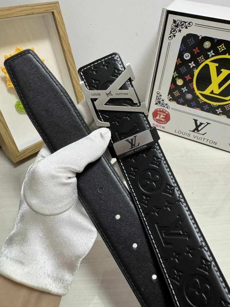 UrbanChic Louis Vuitton Belts 297922