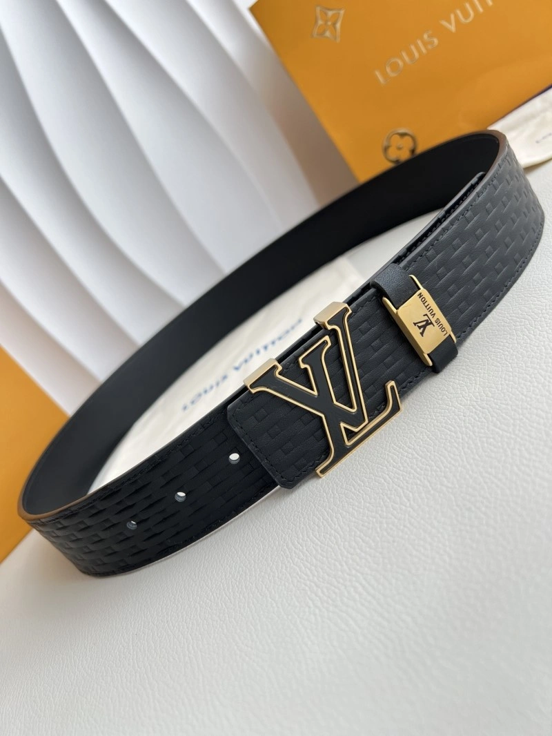 UrbanChic Louis Vuitton Belts 297911