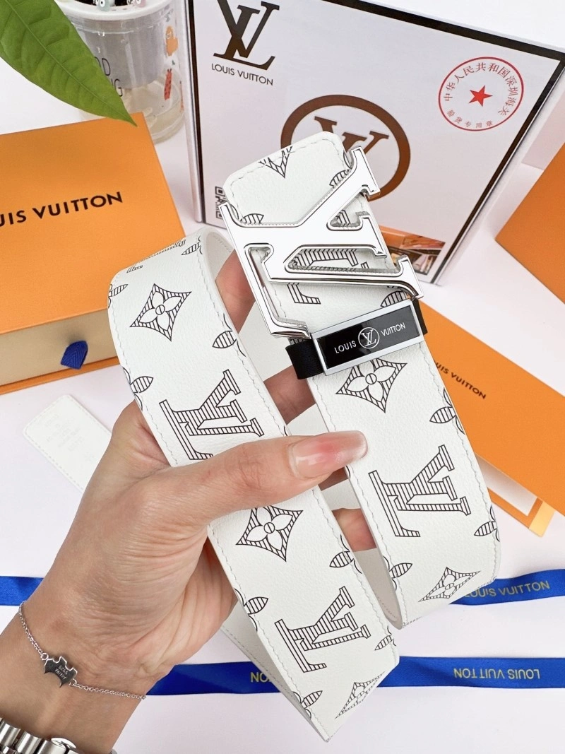 Supportive Louis Vuitton Belts 297868