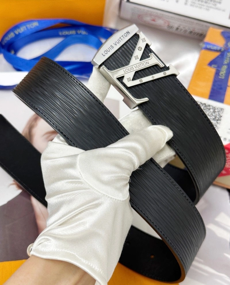 Breathable Louis Vuitton Belts 297850