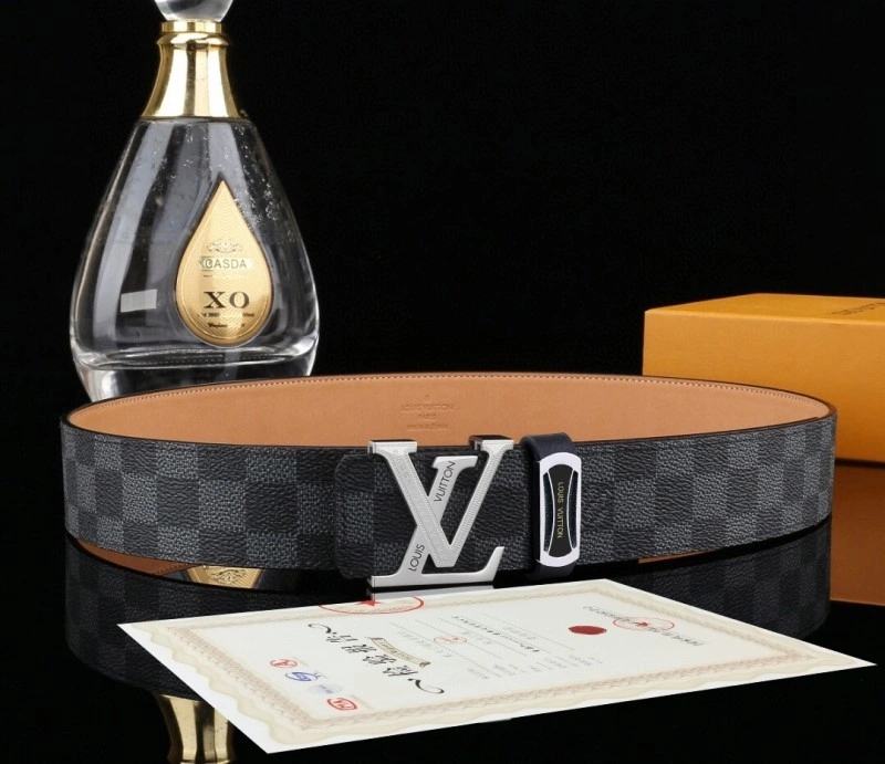 Versatile Louis Vuitton Belts 297848