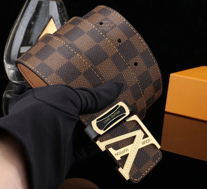 Versatile Louis Vuitton Belts 297848