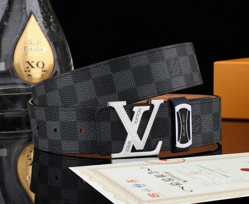 Versatile Louis Vuitton Belts 297848